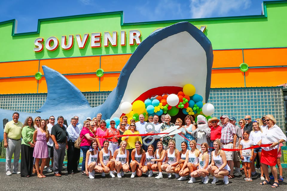 Chamber Cuts Ribbon for Souvenir City’s 65th Anniversary