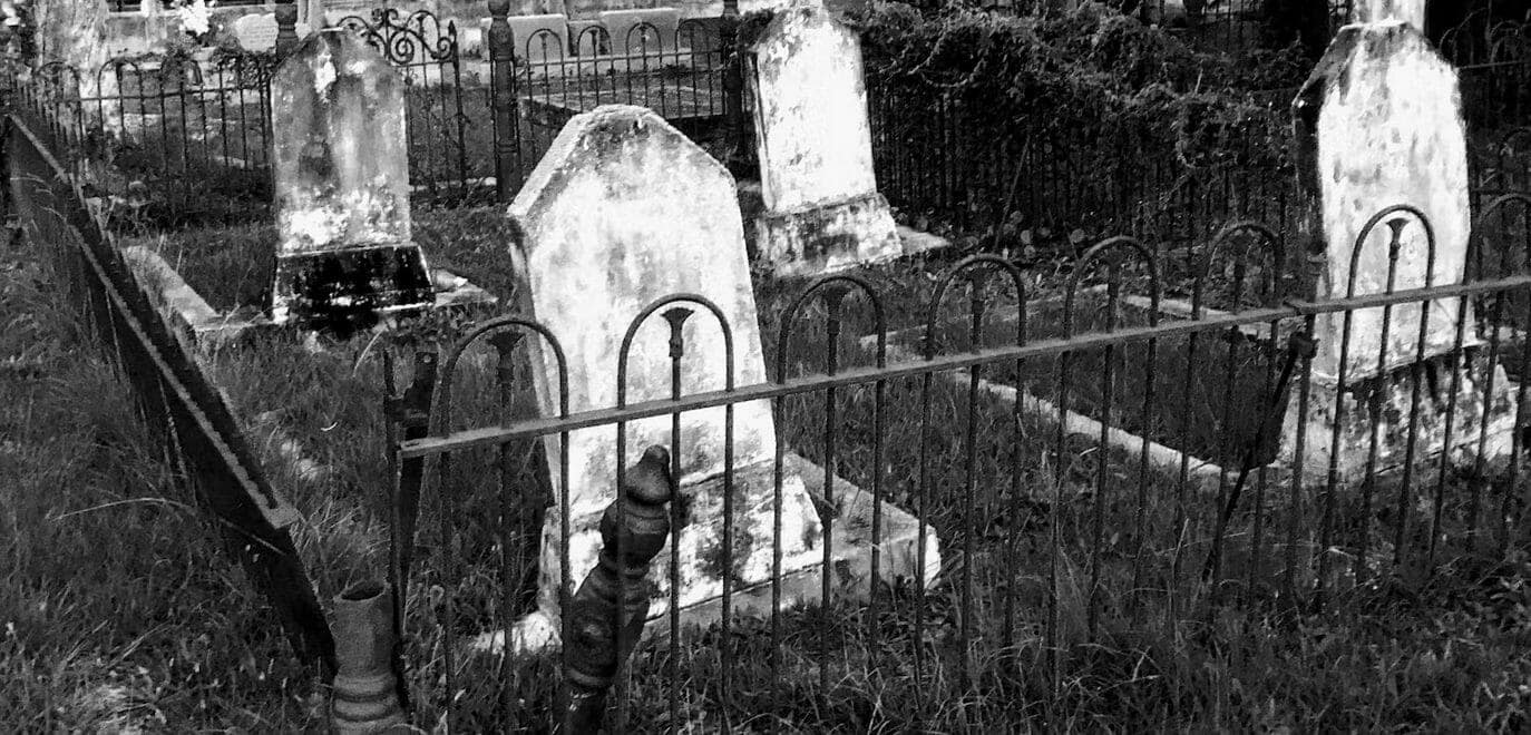 Historical Ghost & Cemetery Pub Walk Historical Ghost & Cemetery Pub Walk